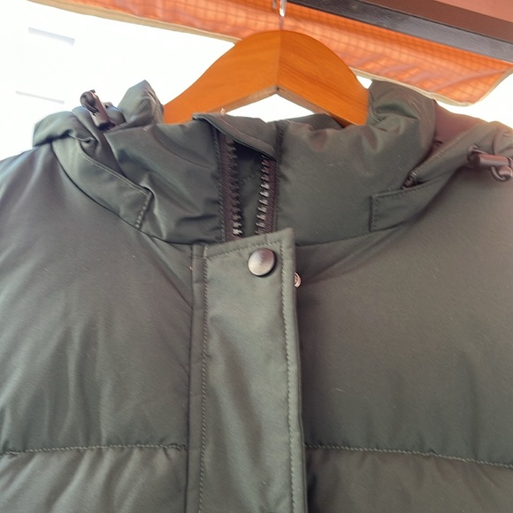 Alpine North - Forillon Vegan Down Short Quilted Puffer Jacket - Deep Green 1X - Picture 8 of 17